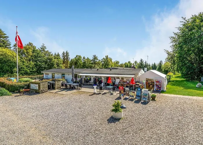 2 Bedroom In Fårvang